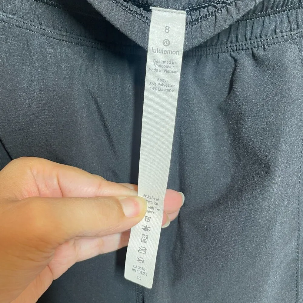 Lululemon Wanderer Culotte Wide Leg Pants 8 Black Pockets Swift Lightweight - Picture 2 of 14